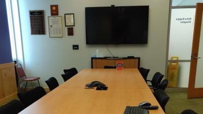 McLeod 1009 conference room image